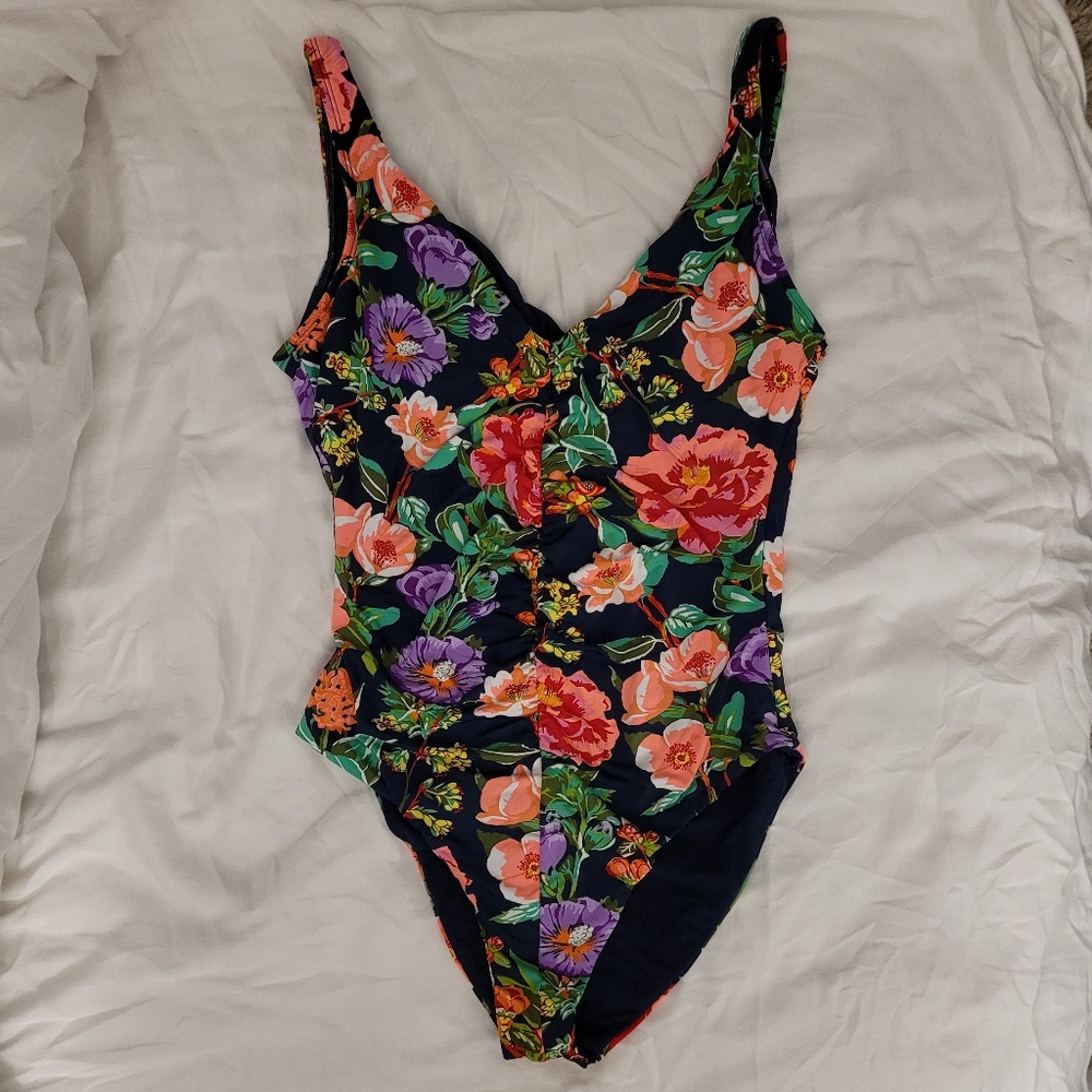 Floral one piece 🌸